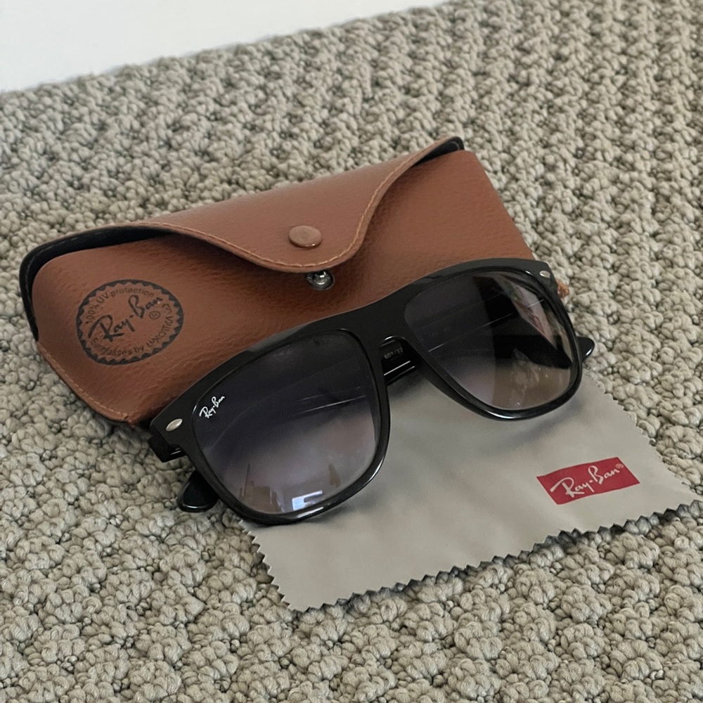 Ray-Ban RB4147 Boyfriend Classic Black Sunglasses with Brown Case